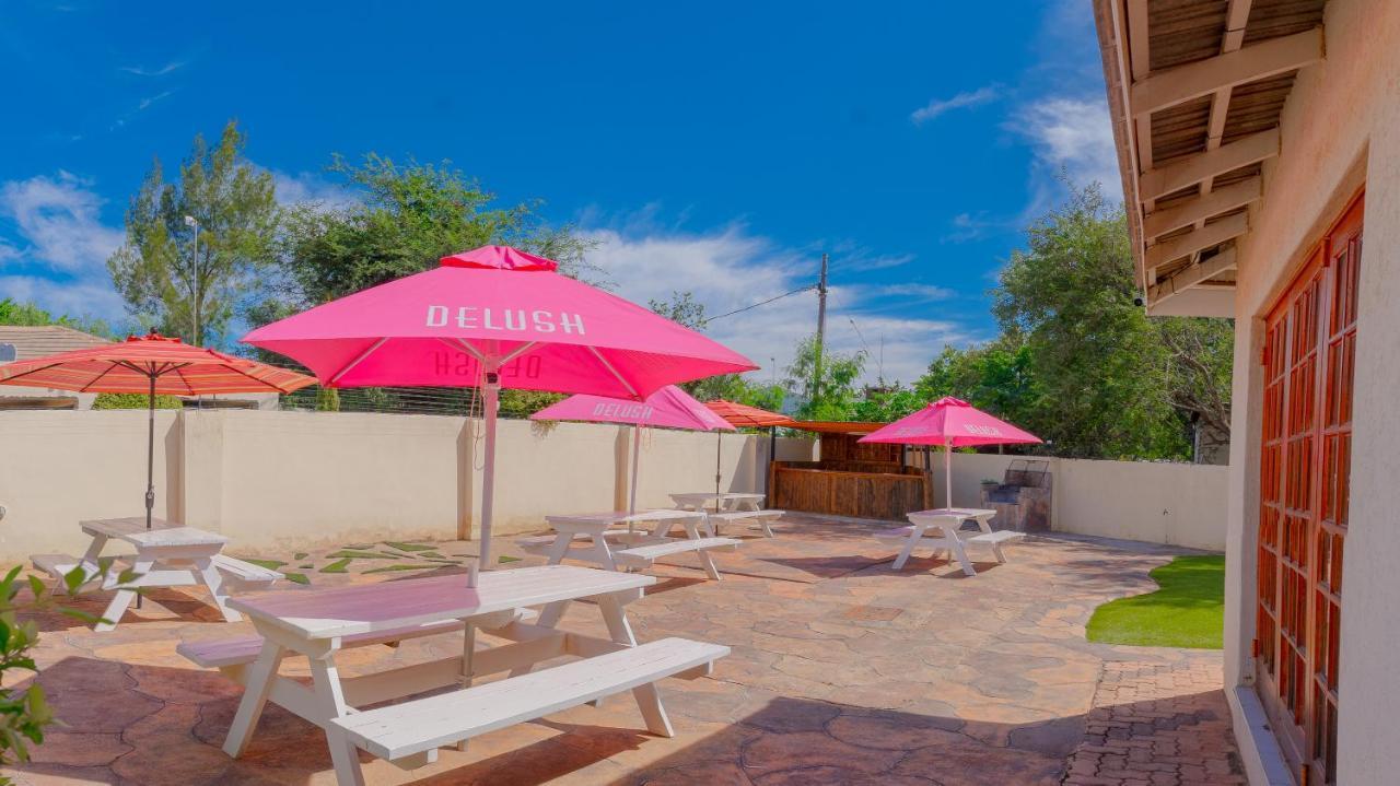 Green Lagoon Guest House Габороне Экстерьер фото