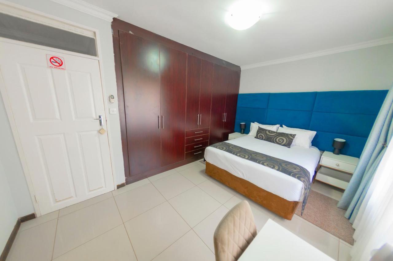 Green Lagoon Guest House Габороне Экстерьер фото